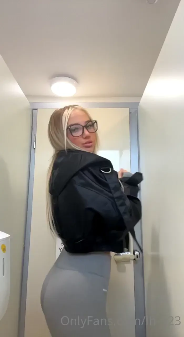 Such a good pump for me to sit on your face 