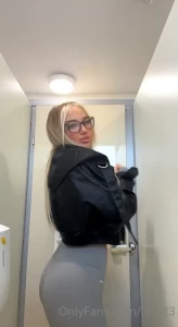 Such a good pump for me to sit on your face