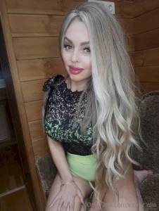 The divine milf elena_m from your fantasies will show you how deep you part 518