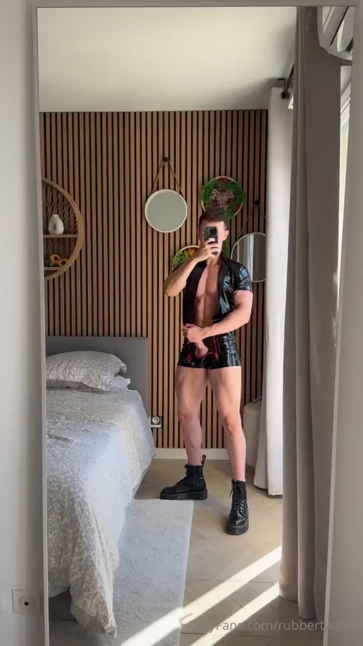 On your knees slave it s time to train your mouth s skills 