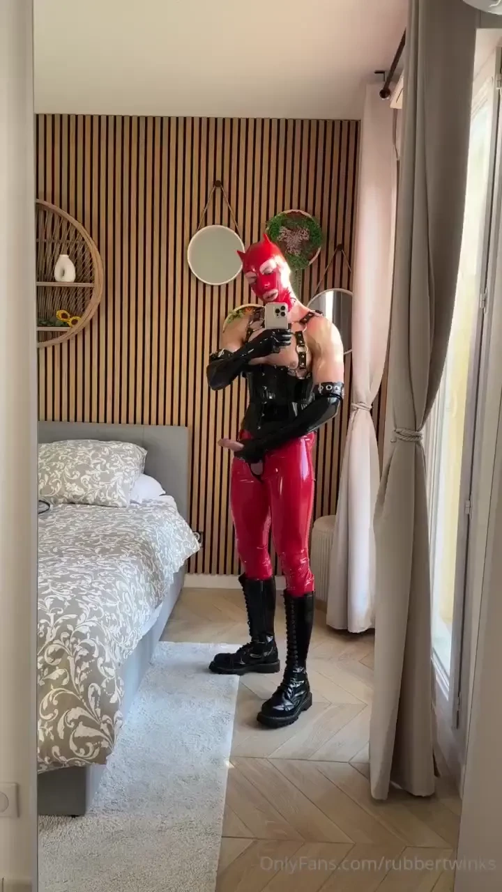 Are we having fun wearing this outfit 