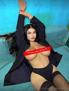 My sweet your 19 y o anna_rey anna_rey wants you to cover me with your part 103