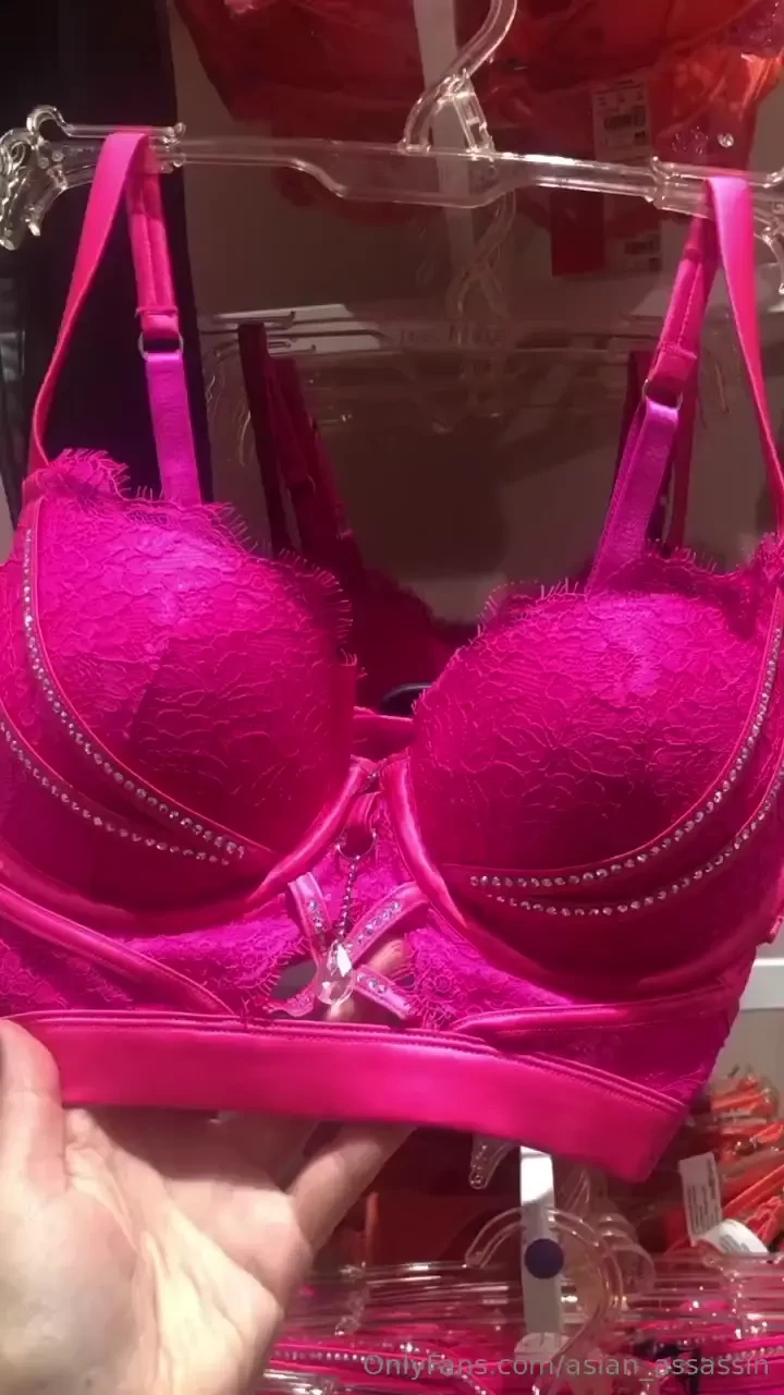 Do you want to see me wearing this 