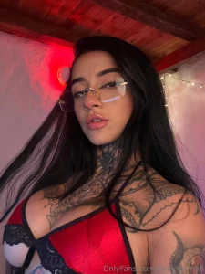 Look good in red with glasses part 2