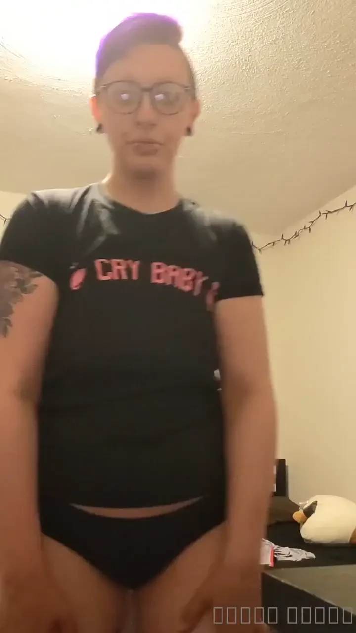 A silly lil video of me dancing 