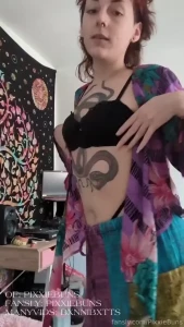 Felt like doing a lil strip tease for you what would you do if i