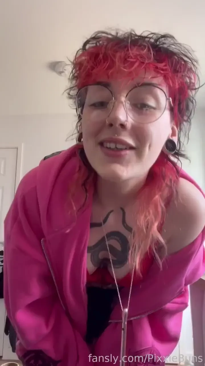 Trying out my new vibrator in public and i made quite the mess full 