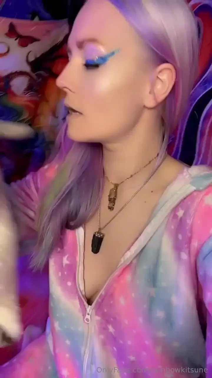 Heyyy my sweeties have you missed me hope those who were celebrating 