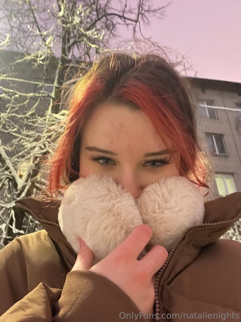 Don t tell me you re cold who wants to keep me warm 