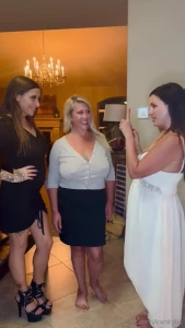 Check your dms for a yummy treat mamanita barefootmamamn