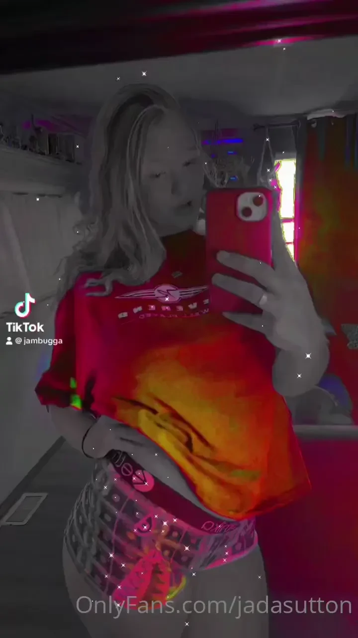 Lil tiktok for friday im going swimming later ill post some pics 