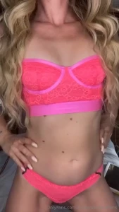 Clapper dancing vid just for kicks