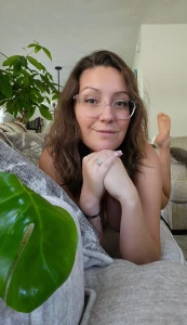 I know you can t see that i m naked but i feel cute