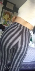 Thighs just thicc enough for you to suff0cate
