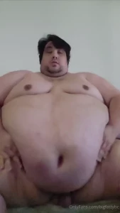 Wobble wobble i m so heavy and fat yet i want ao much more