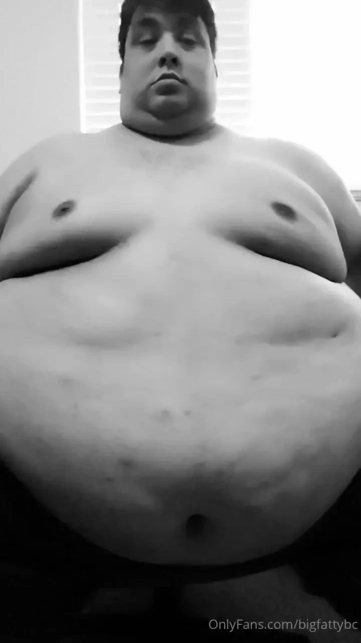 Black and white looks so good on a flabby cat belly gotta say by the 