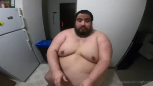 I m so fat wanted to show you how fat i am i need a chair everywhere
