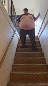Here s some little vids i made in mynew apartment building might make part 1