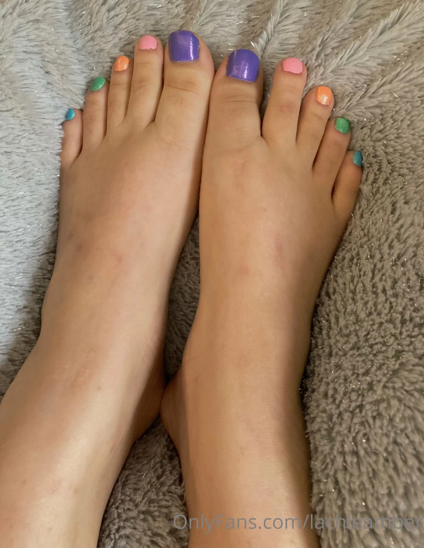 Kinda liking this color combo what do you think about it reminds me of part 1 