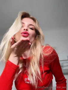 Subscribe blondness she is waiting for you hi blondness who was the part 289