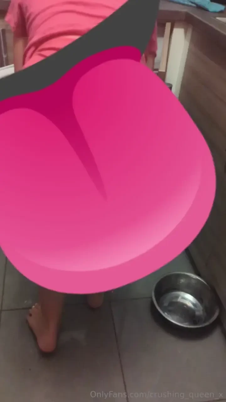 Come see the full video of me doing my washing over at leas23 