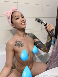 If i was your friend and you caught me in the bathroom what would you part 2