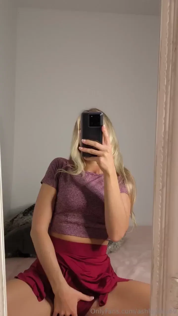 Hey babes feeling naughty thinking about going live today like if you 