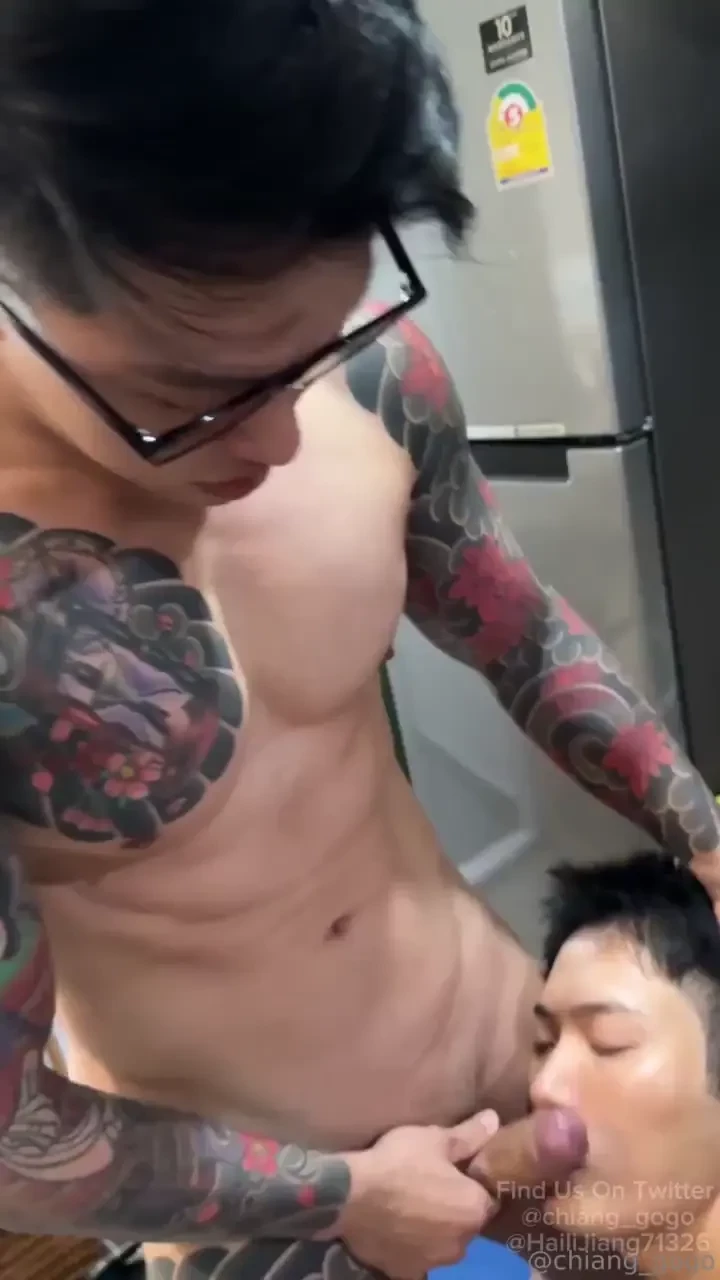 10 minutes solo sex video muscle man fucking muscle man 