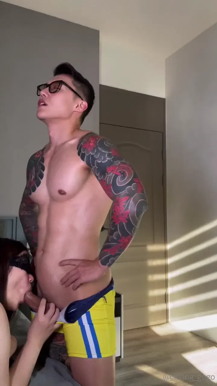 Hard dick i ejaculate every day and the amount is still very large 