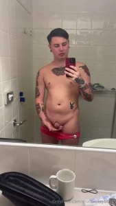 Suck me off in the bathroom pretty please