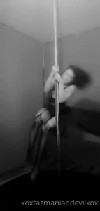 Posting nudes -- does it matter if it s free -- in a way yes dont dont