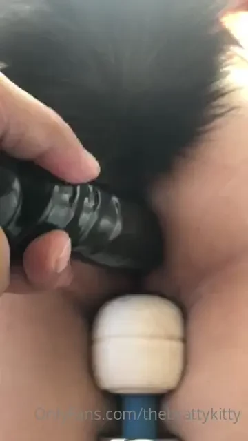 Hitachi wand and a dildo at the same time 