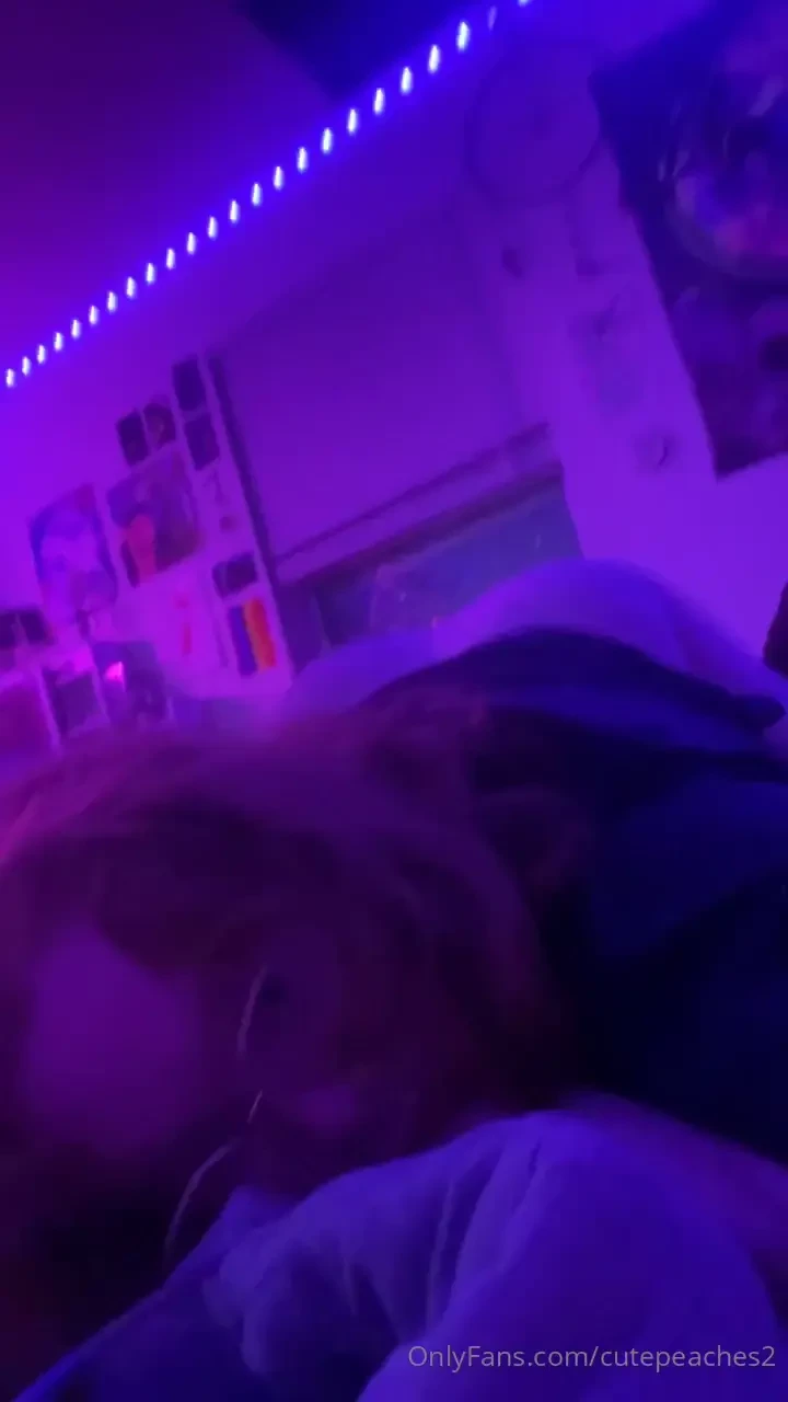 Feelin like a stripper when i m lookin in the mirror i ll be slappin 