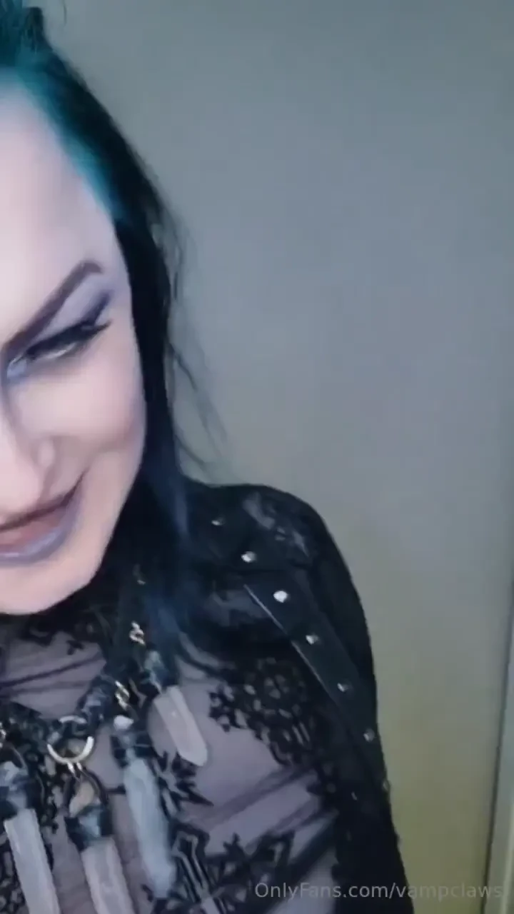 Do you like fangs 