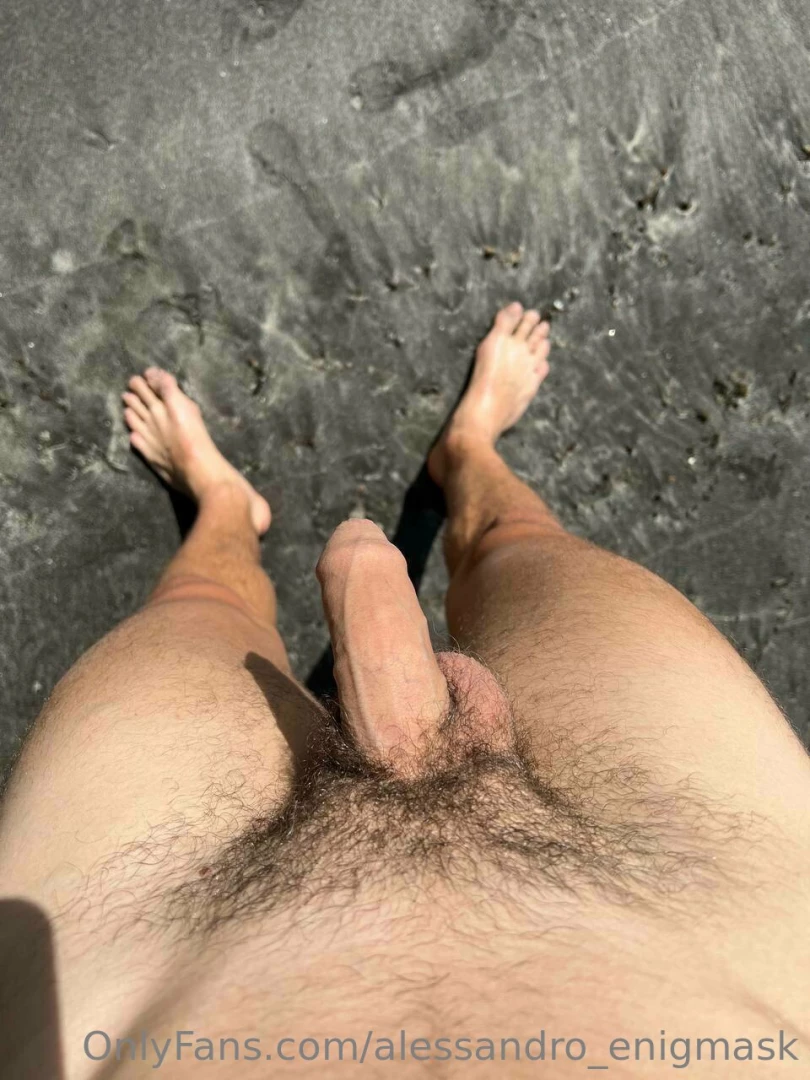 Hard as fuck on the beach had to take everything off 