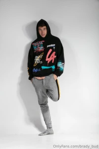 On mondays i keep it casual