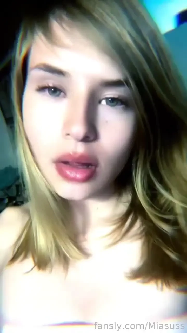 I can be your princess or fyp tgirl transgender blonde girlcock tits 