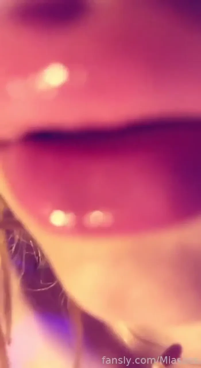Imagine all the things i could do to you with these sweet lips what do 