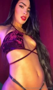 You want me to dance for you daddy quieres que baile para ti papi