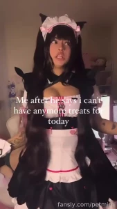 Can you guess my favorite treat hehe fyp catgirl nekopara chocola