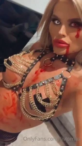 What did you all think of my halloween outfit it was such a good night