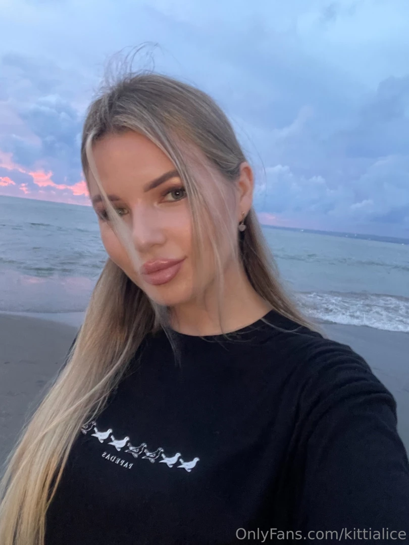 Hello hello i want to share this beautiful view with you and make you part 1 