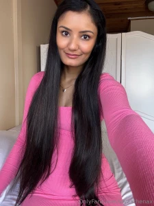 The bed s comfy but i promise we won t be sleeping