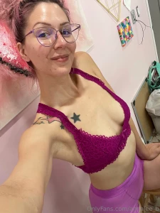 Just working from home today and i m so bored cum distract me anyone