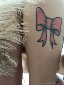 You know what they say about girls with bows they re the prettiest