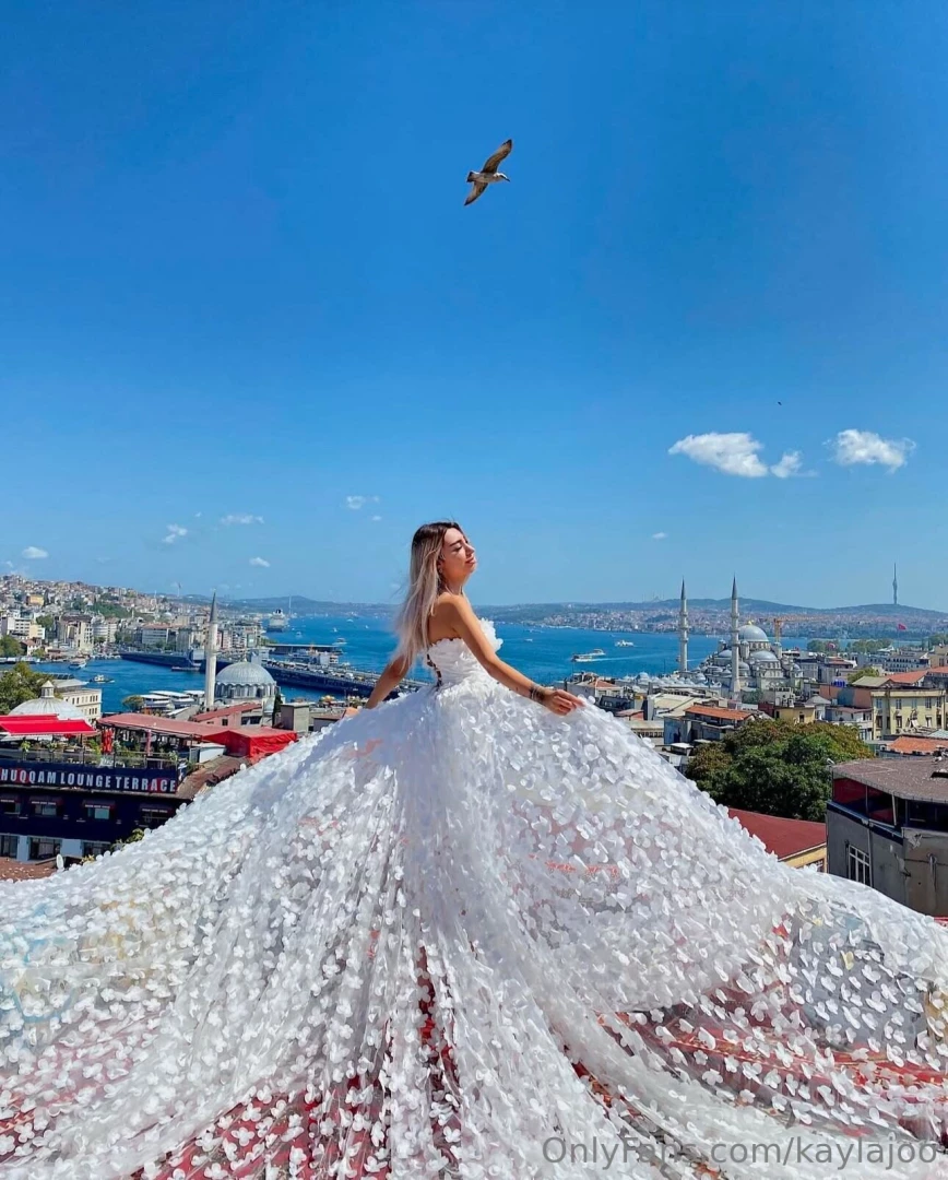 Photo shoot you liike my dress part 3 