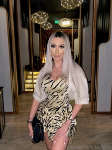 How do you liike my dress babe