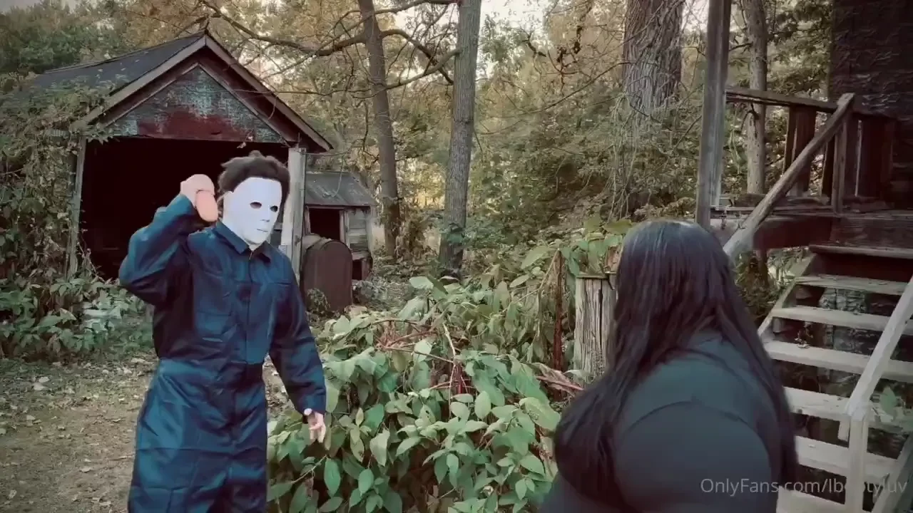 I made a hot new scene where richardmdowns plays michael and follows 
