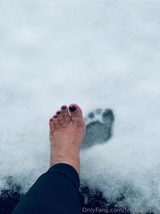 Tasty toesday honey bunnies