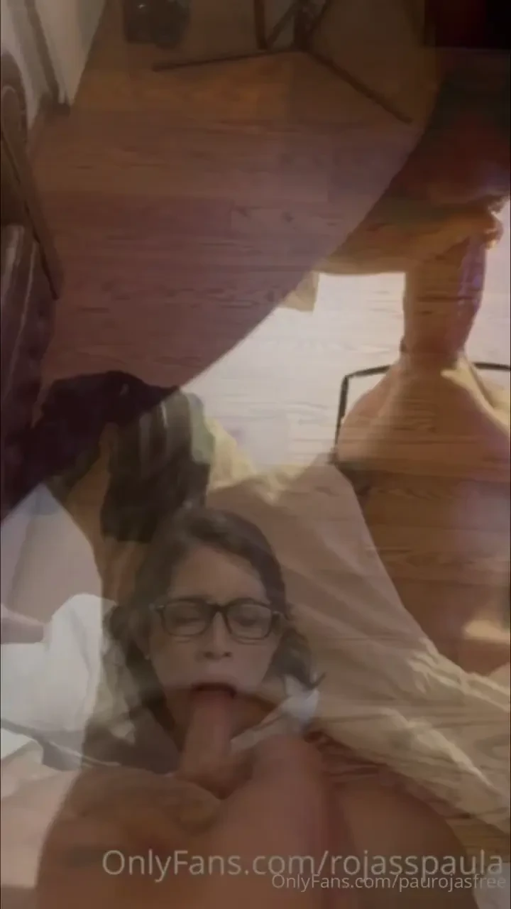 La chica y la milf en doble trio con el chico y el madurito estava con 